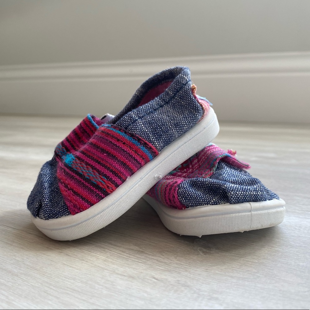Multicolored Infant Toms
